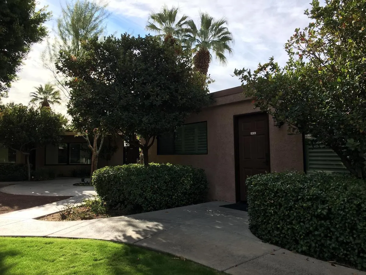 Getaways At Palm Springs Tennis Club Hotel
